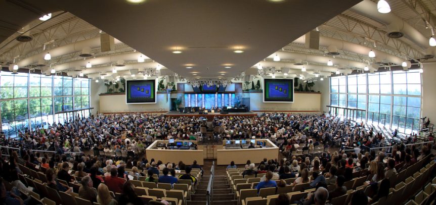 Saddleback Church: History, Beliefs, Global Impact, and Lasting Legacy