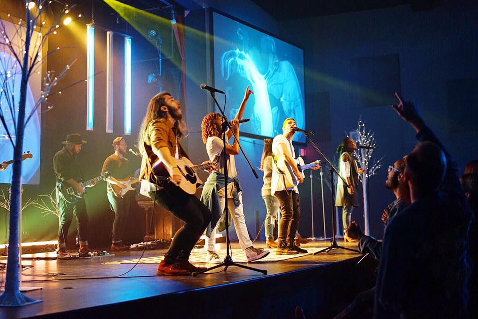 Rich and DawnCherÃ© Wilkerson leading worship at VOUS Church in Miami